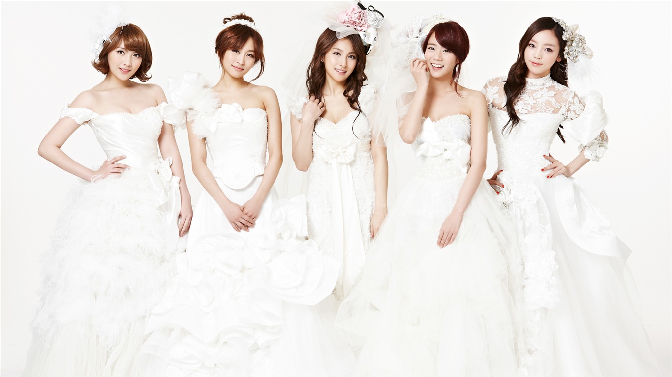Korean girl music group, KARA HD wallpapers #3 - 1366x768