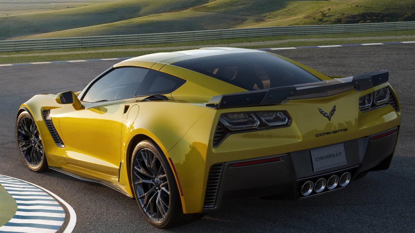 2015年雪佛兰 Corvette Z06跑车高清壁纸6 - 1366x768