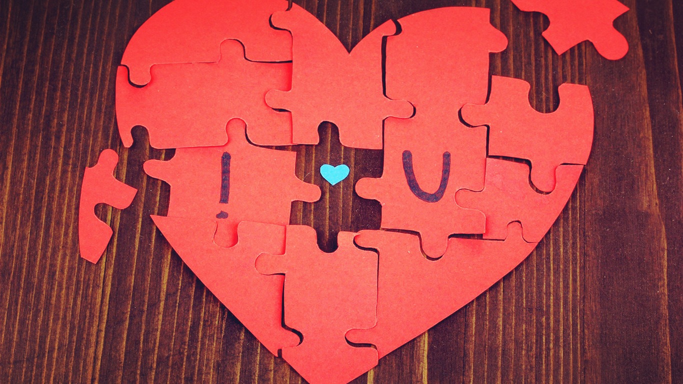 The theme of love, creative heart-shaped HD wallpapers #6 - 1366x768