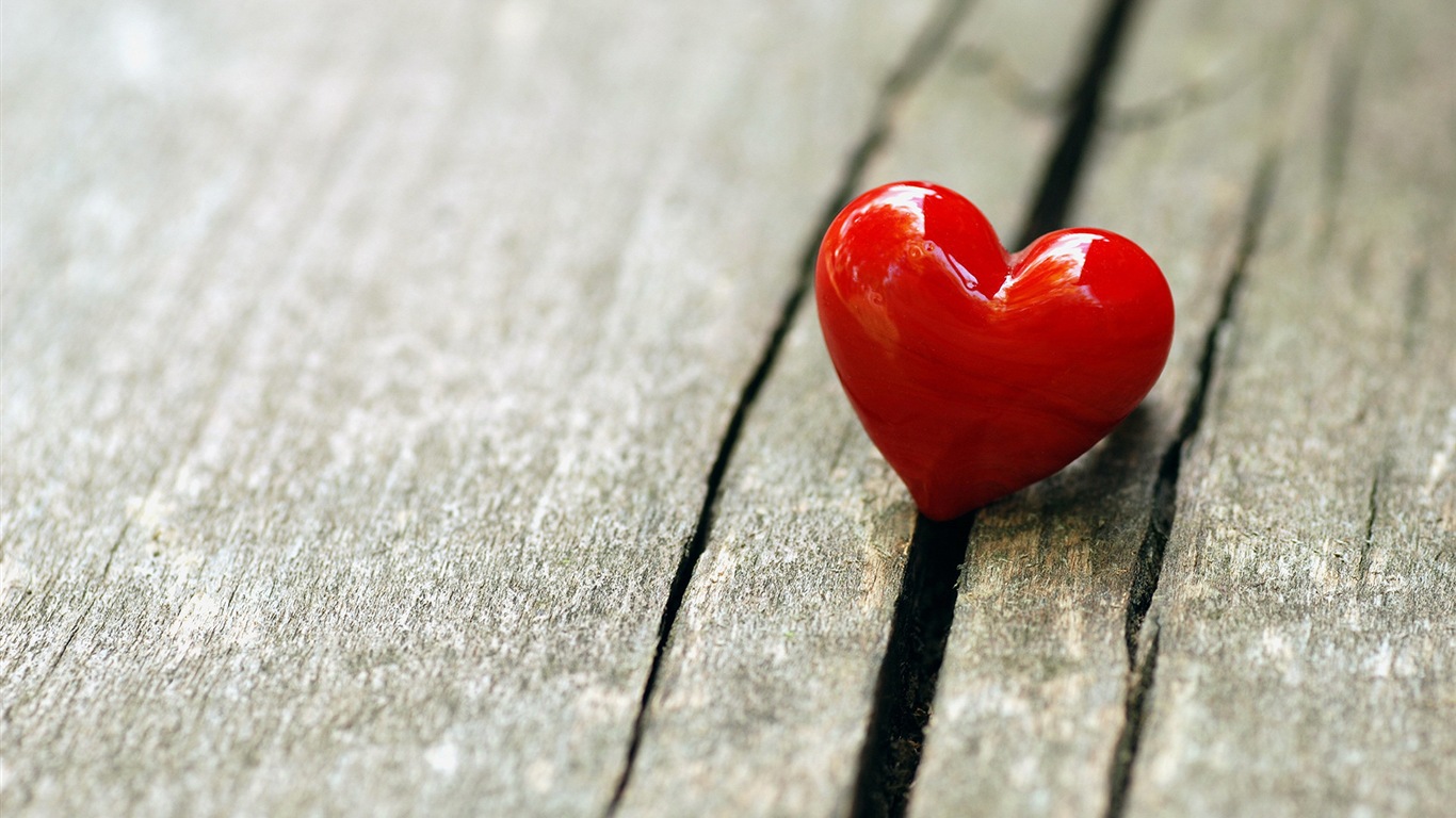 Le thème de l'amour, créatives fonds d'écran HD en forme de coeur #9 - 1366x768