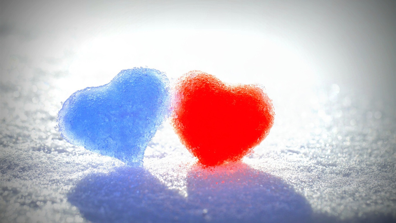 The theme of love, creative heart-shaped HD wallpapers #13 - 1366x768