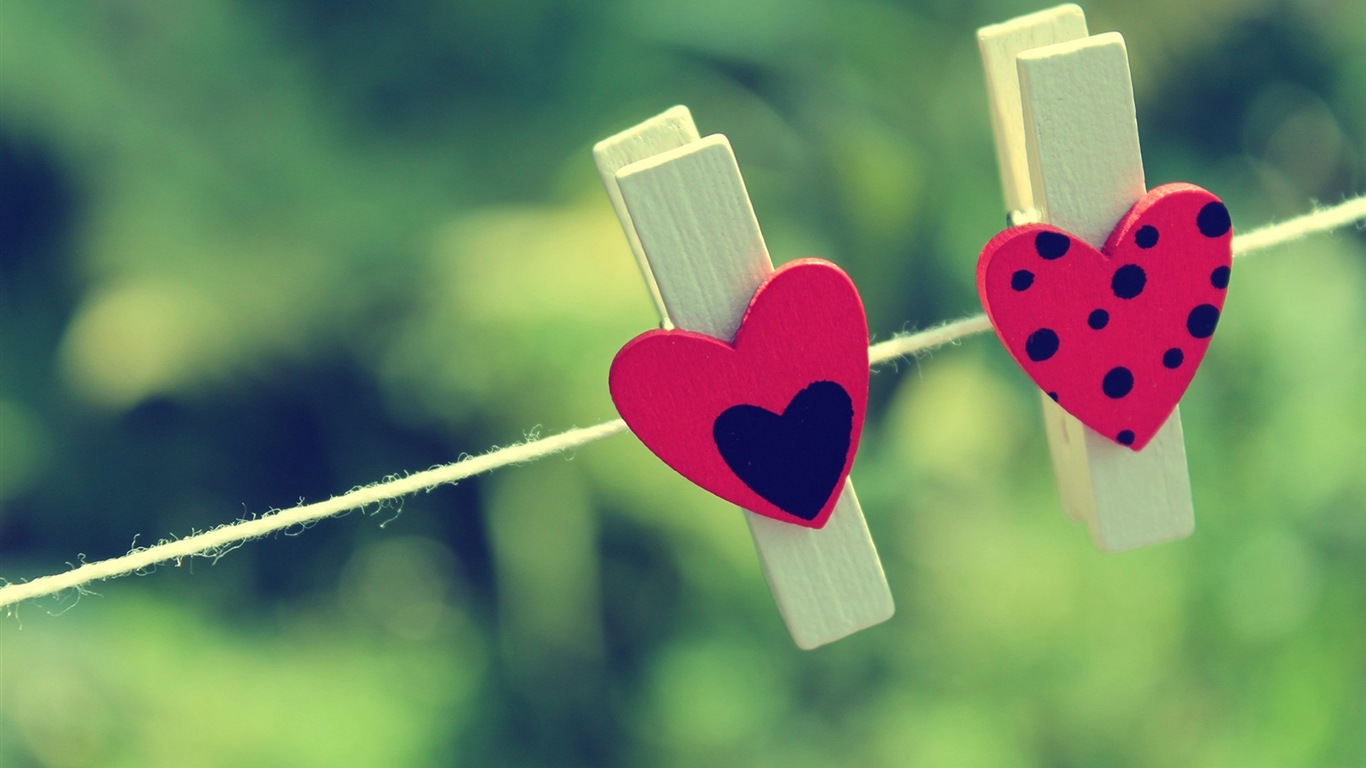 The theme of love, creative heart-shaped HD wallpapers #18 - 1366x768