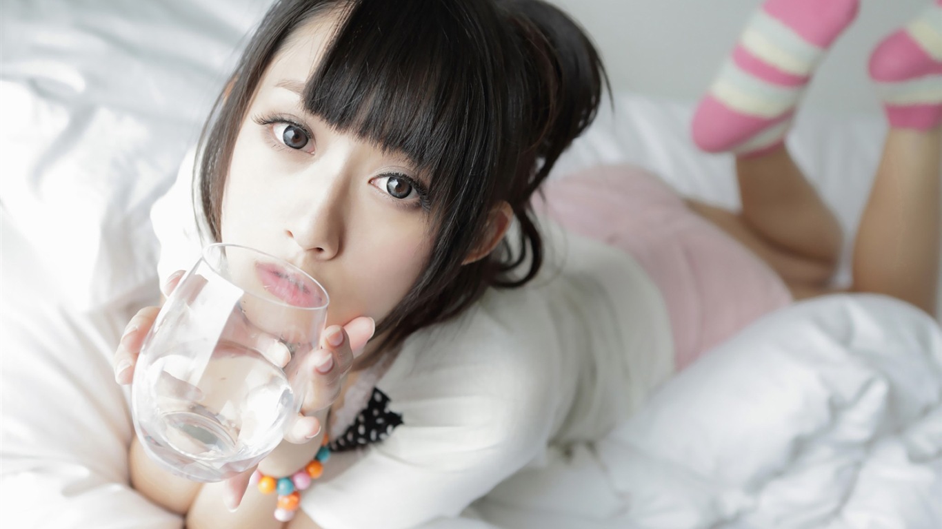 清純養眼的東方女孩 高清壁紙 #16 - 1366x768