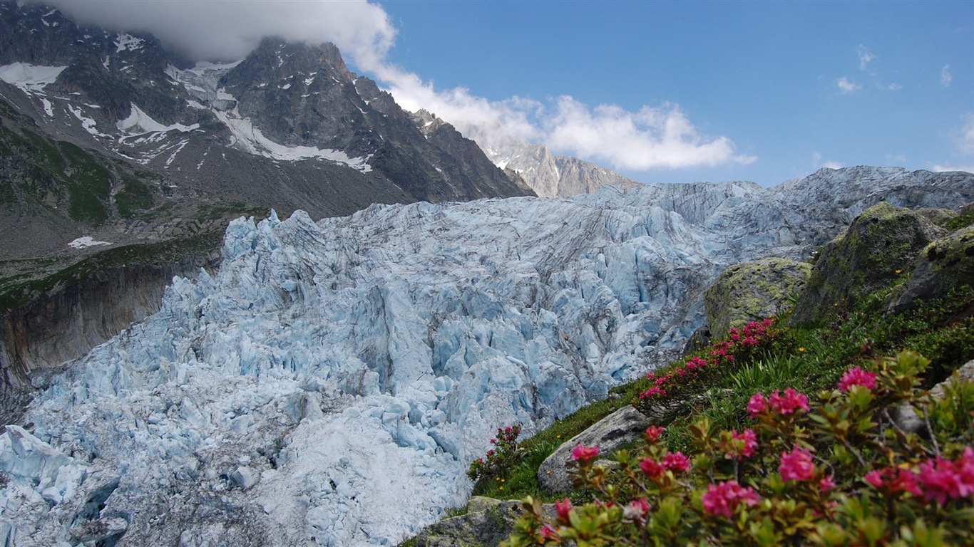 冬天的雪景，山，湖，树木，道路 高清壁纸20 - 1366x768