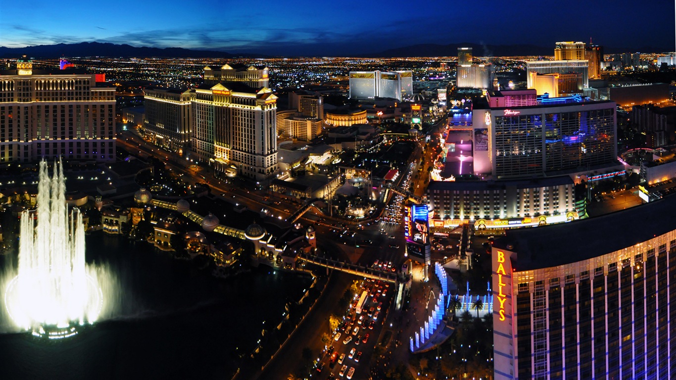 Beautiful night in Las Vegas HD wallpapers #7 - 1366x768