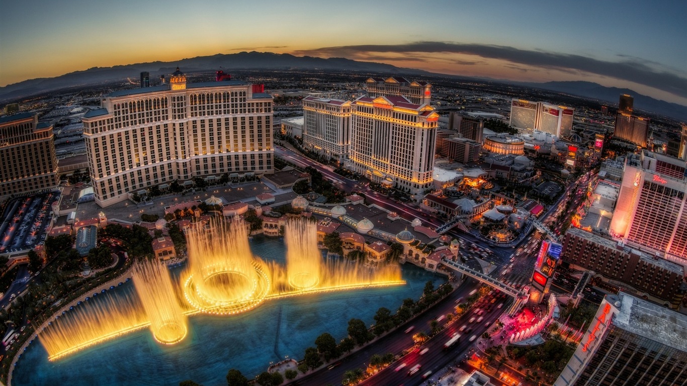 Hermosa noche en fondos de pantalla de alta definición de Las Vegas #16 - 1366x768