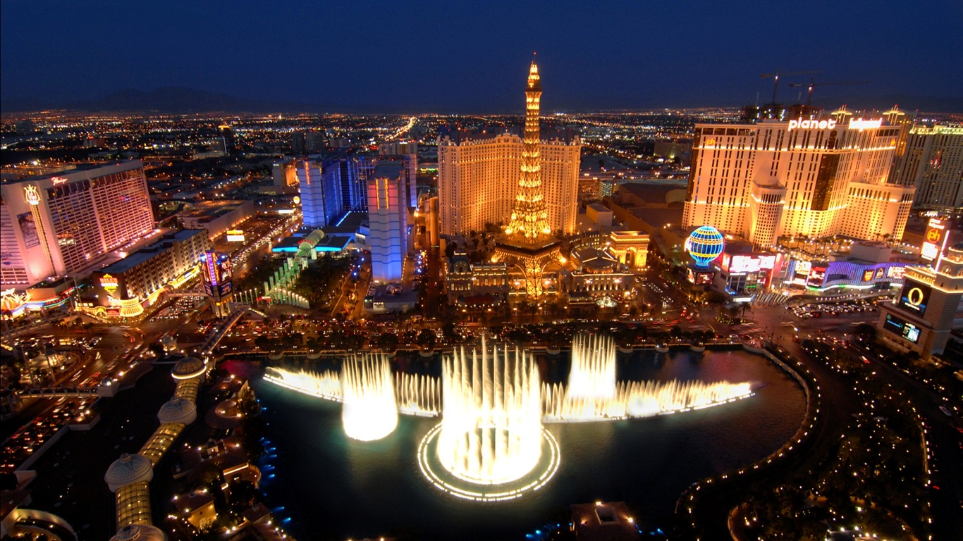 Beautiful night in Las Vegas HD wallpapers #20 - 1366x768