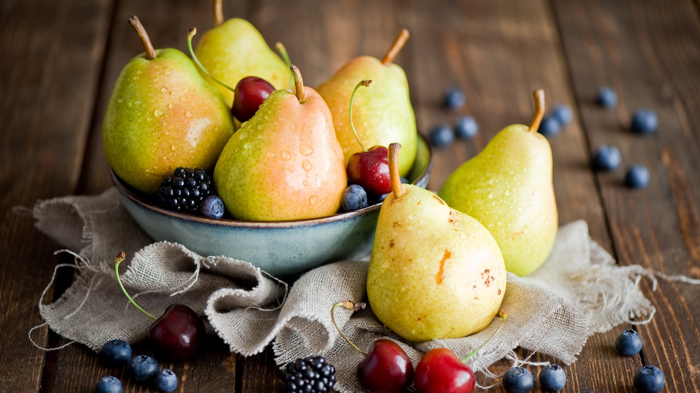 Suculenta fruta, peras fondos de pantalla de alta definición en primer plano #6 - 1366x768