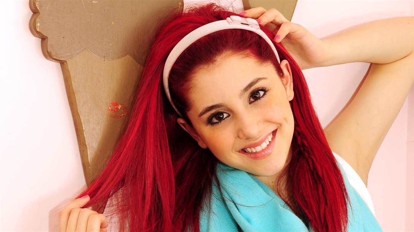Ariana Grande 愛莉安娜·格蘭德 高清壁紙 #6 - 1366x768