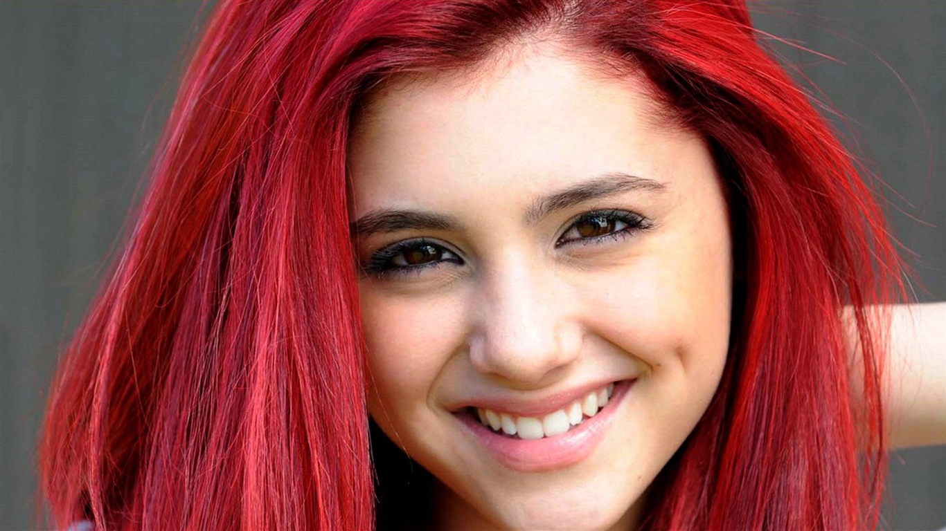 Ariana Grande 愛莉安娜·格蘭德 高清壁紙 #7 - 1366x768