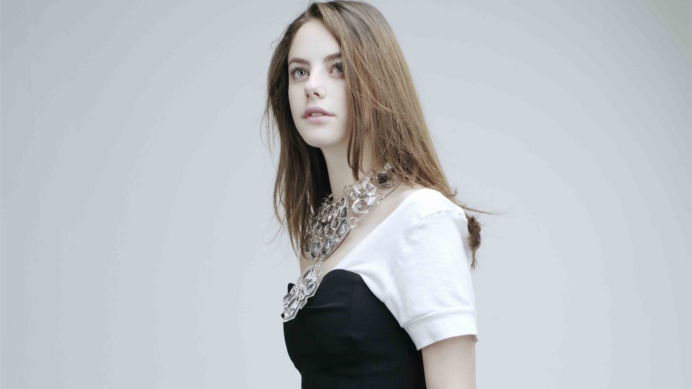 Kaya Scodelario HD fondos de pantalla #5 - 1366x768