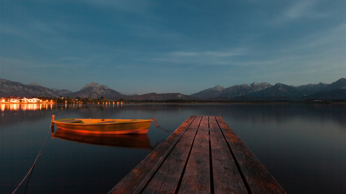 Lake a Boardwalk výhled soumraku HD tapety na plochu #5 - 1366x768