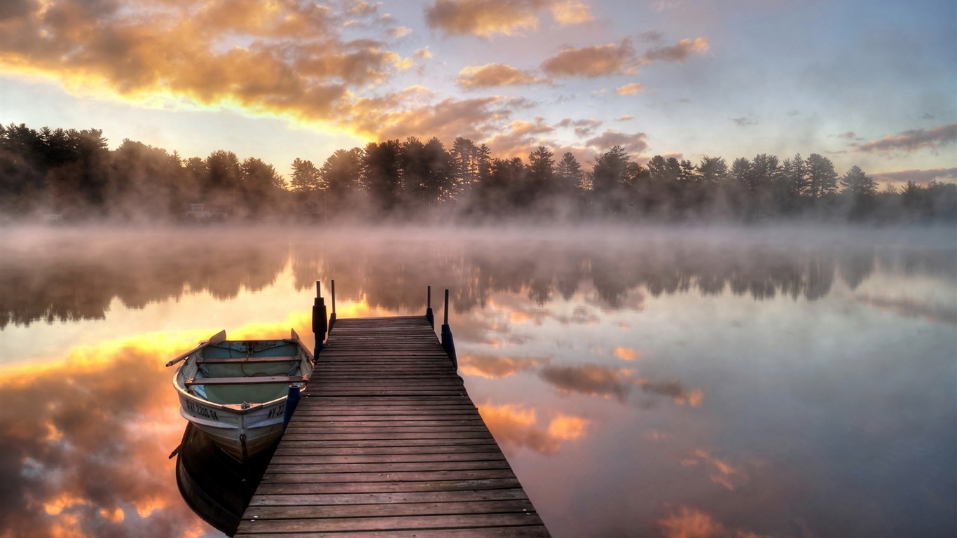 Lake et promenade au crépuscule vues fonds d'écran HD #15 - 1366x768