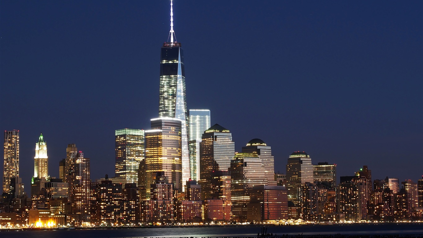 Empire State Building à New York, ville la nuit fonds d'écran HD #4 - 1366x768