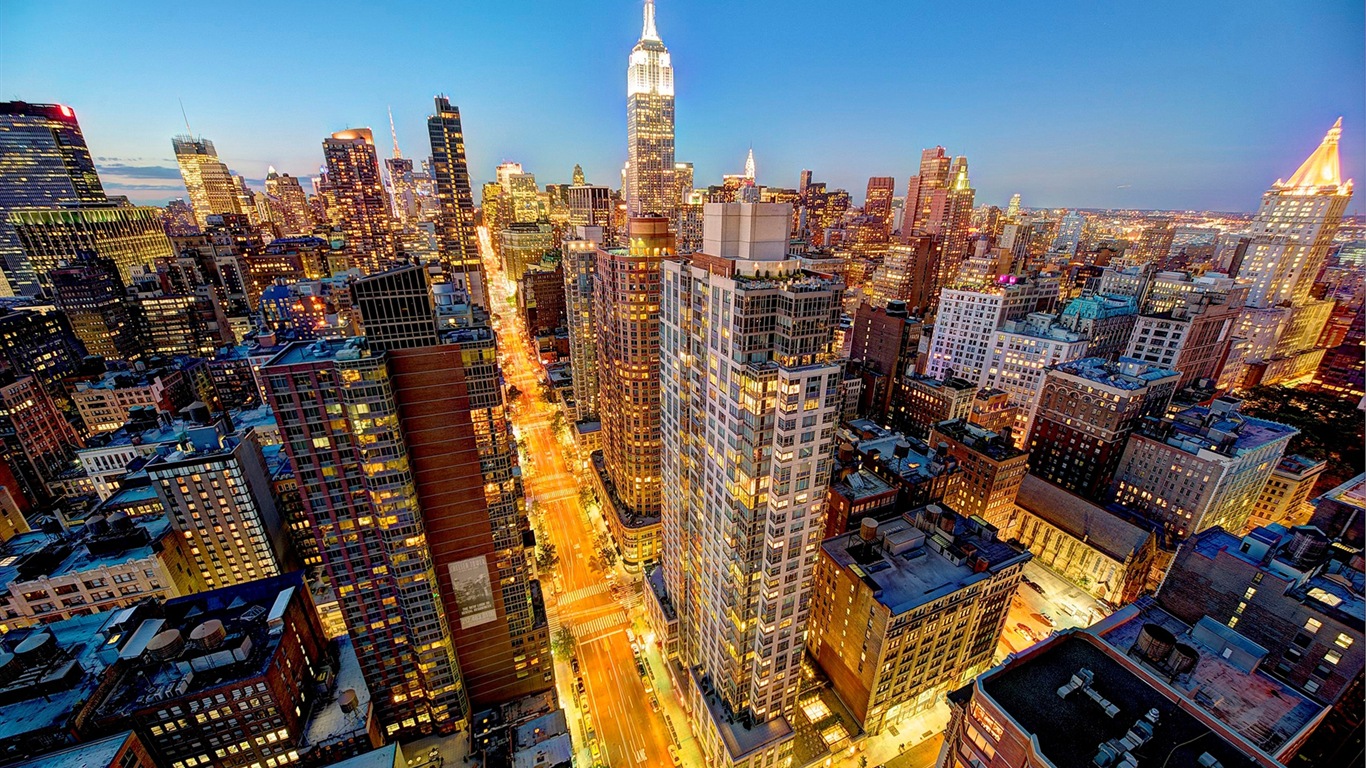 Empire State Building à New York, ville la nuit fonds d'écran HD #10 - 1366x768