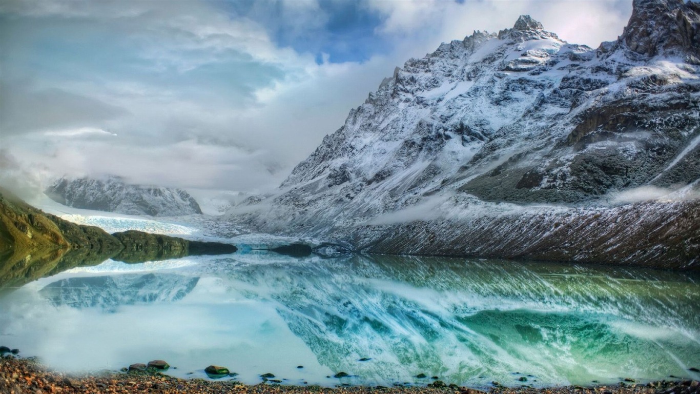 Neige d'hiver fonds d'écran HD magnifique de paysages #9 - 1366x768