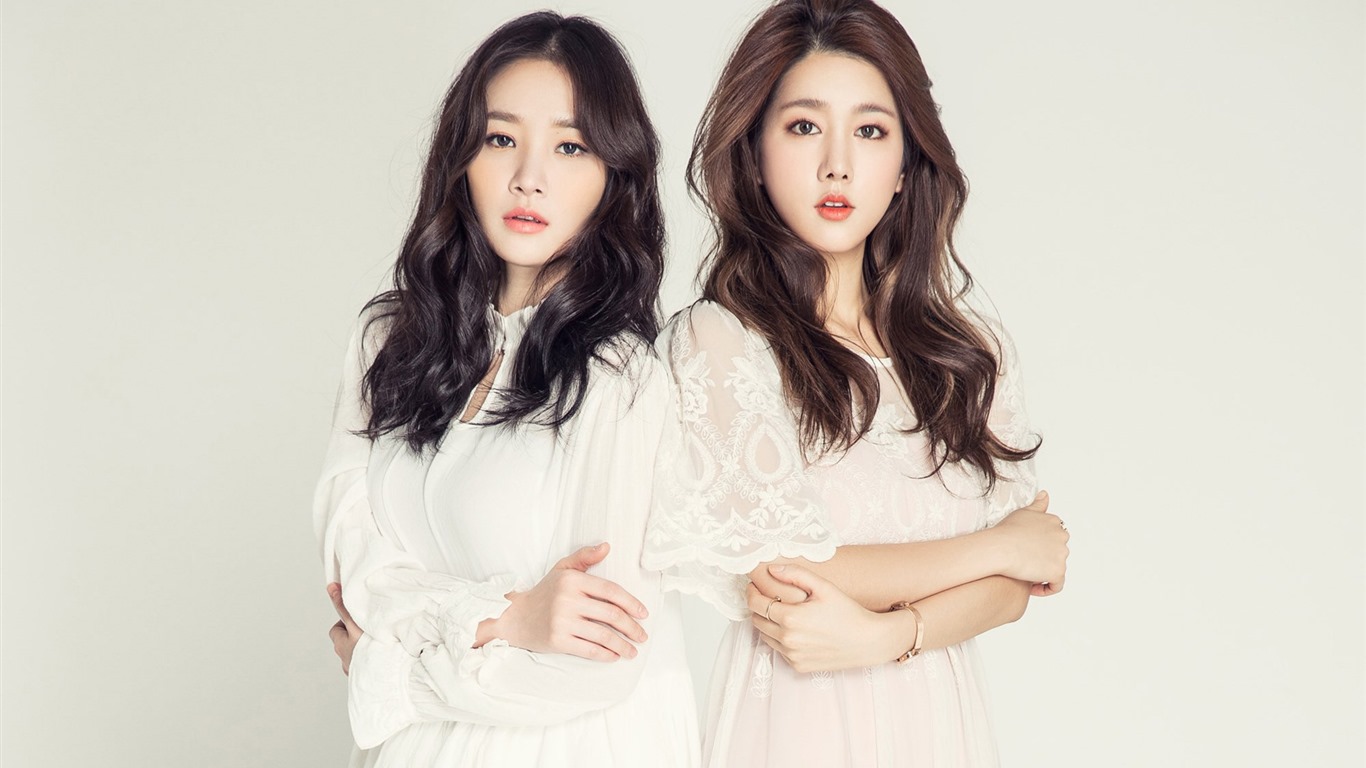 filles coréennes combinaison idole de la musique fonds d'écran HD Spica #8 - 1366x768