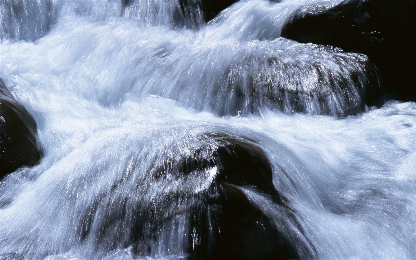 滝は、HD画像ストリーム #16 - 1440x900
