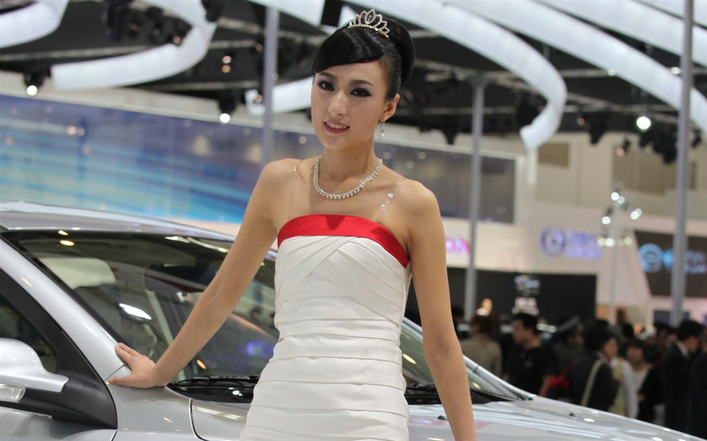 2010 v Pekingu Mezinárodním autosalonu krása (1) (vítr honí mraky práce) #39 - 1440x900
