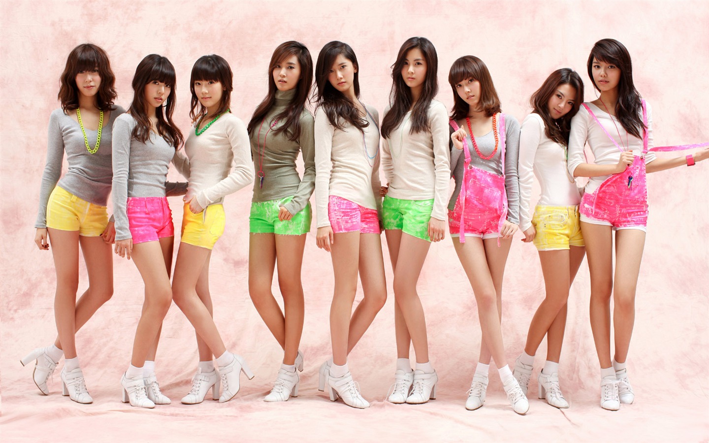 Fond d'écran Generation Girls (2) #17 - 1440x900