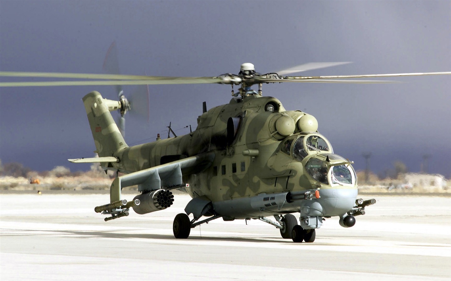 군용 헬리콥터의 HD 월페이퍼 #10 - 1440x900