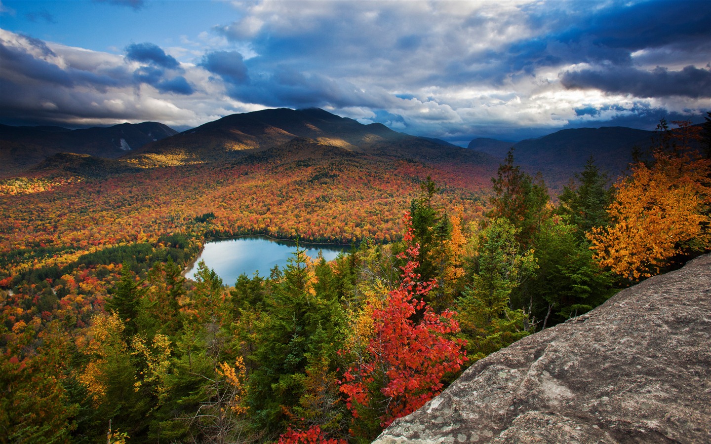 Mac OS X Mountain Lion 蘋果山獅系統隱藏的高清壁紙 #27 - 1440x900