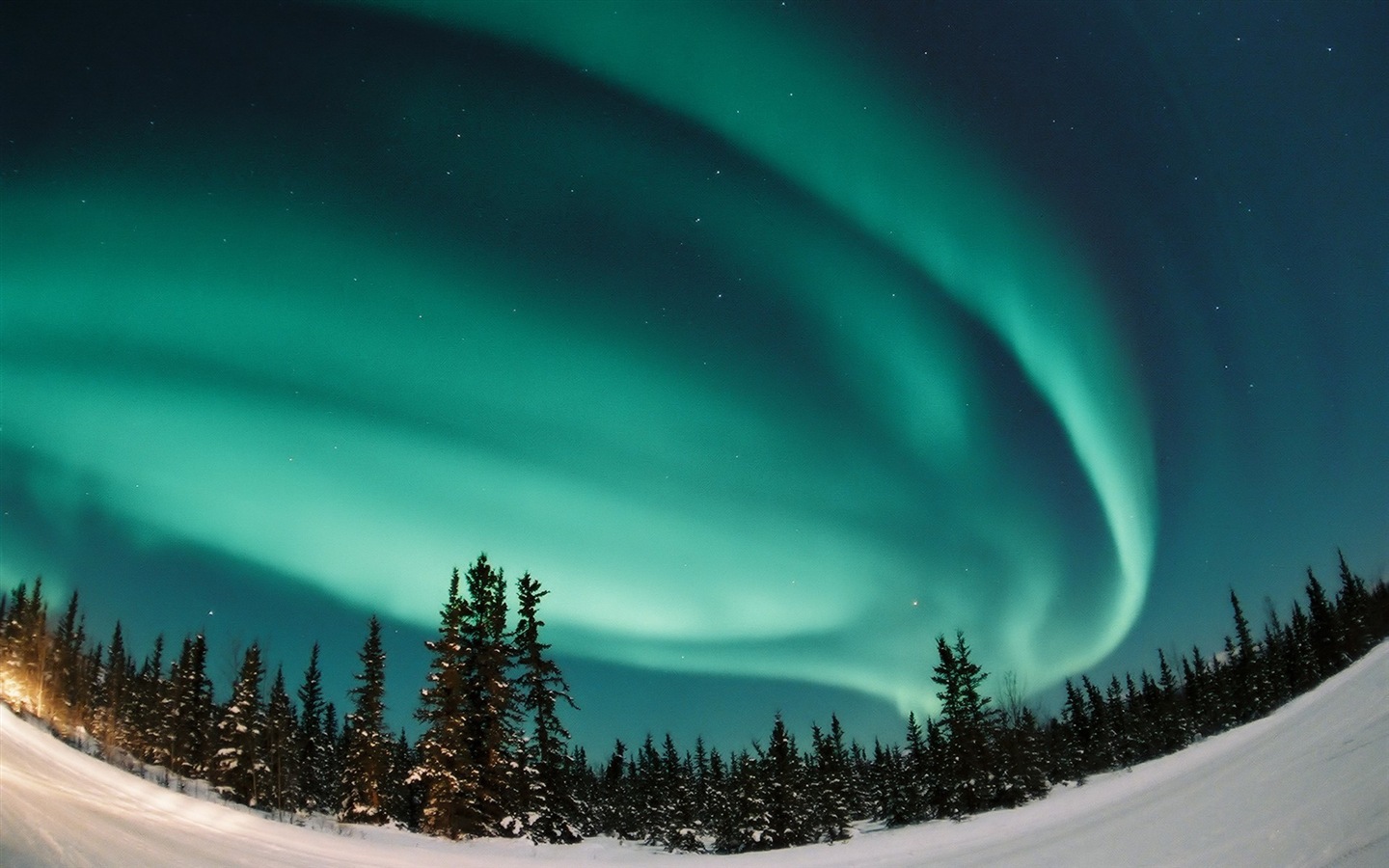 Natural wonders of the Northern Lights HD Wallpaper (1) #12 - 1440x900