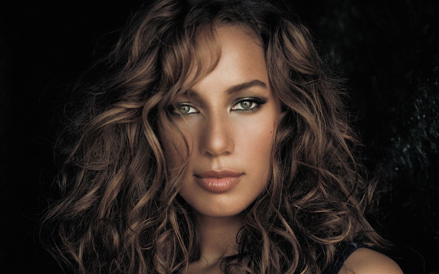 Leona Lewis 麗安娜·劉易斯 高清壁紙 #16 - 1440x900