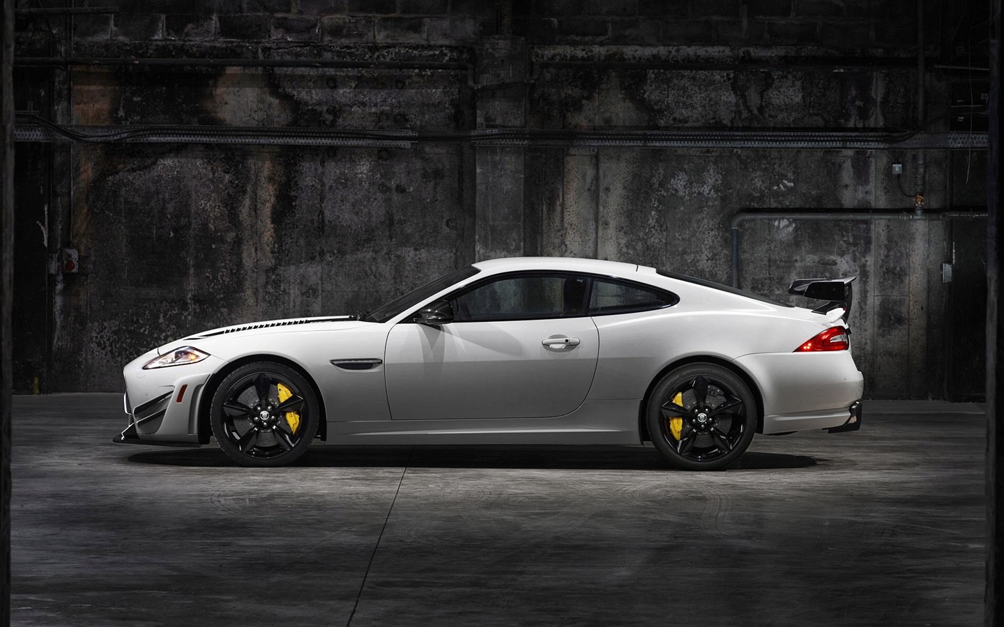 2014 Jaguar XKR-S GT 捷豹XKR-S GT跑车高清壁纸16 - 1440x900