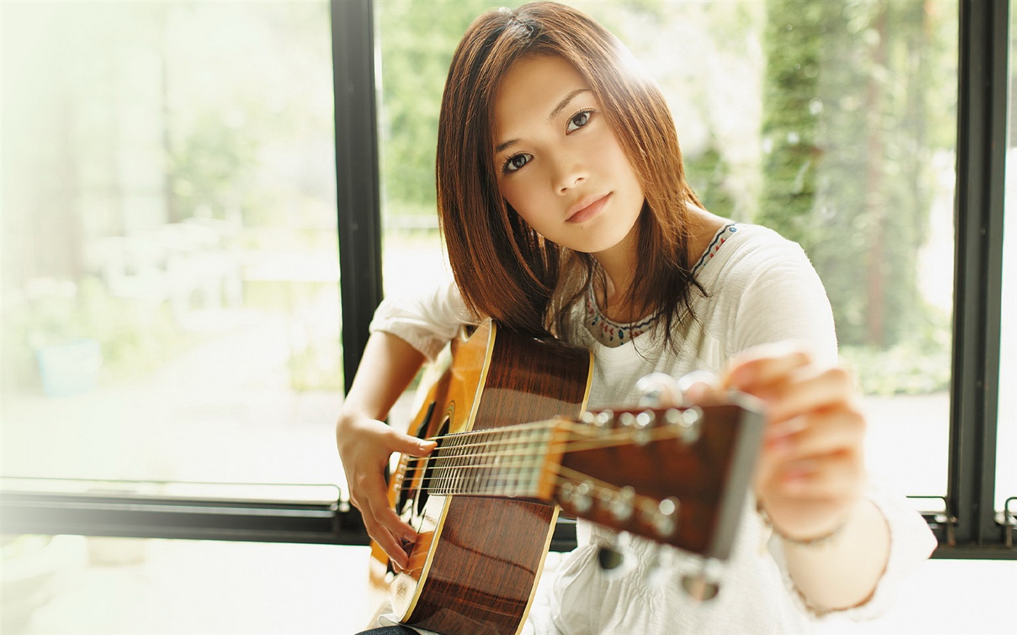Chanteuse japonaise Yoshioka Yui fonds d'écran HD #1 - 1440x900