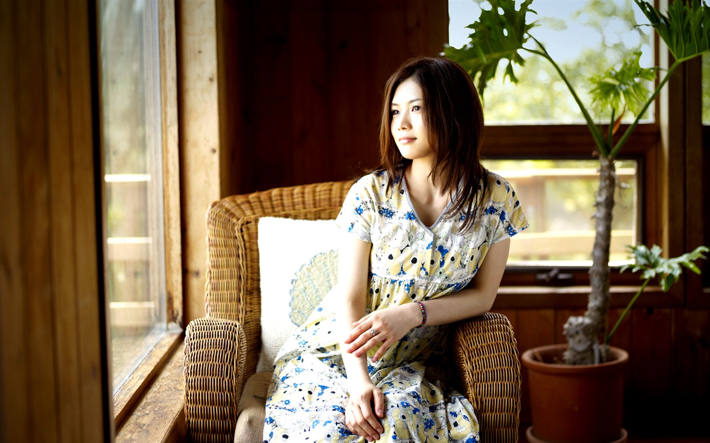 Japanese singer Yoshioka Yui HD wallpapers #6 - 1440x900