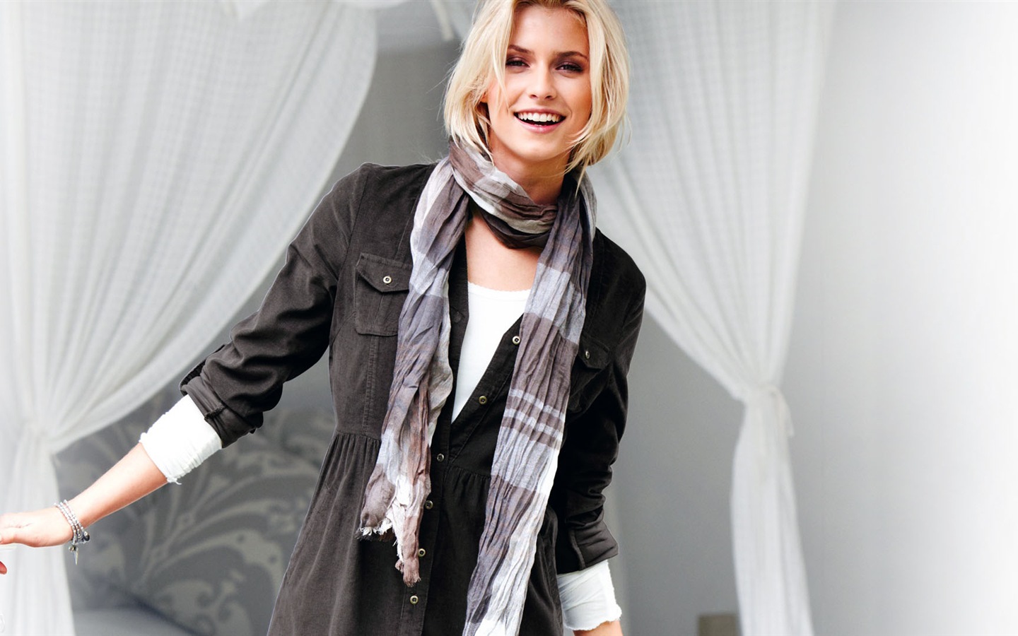Lena Gercke 莉娜·格爾克 高清壁紙 #19 - 1440x900