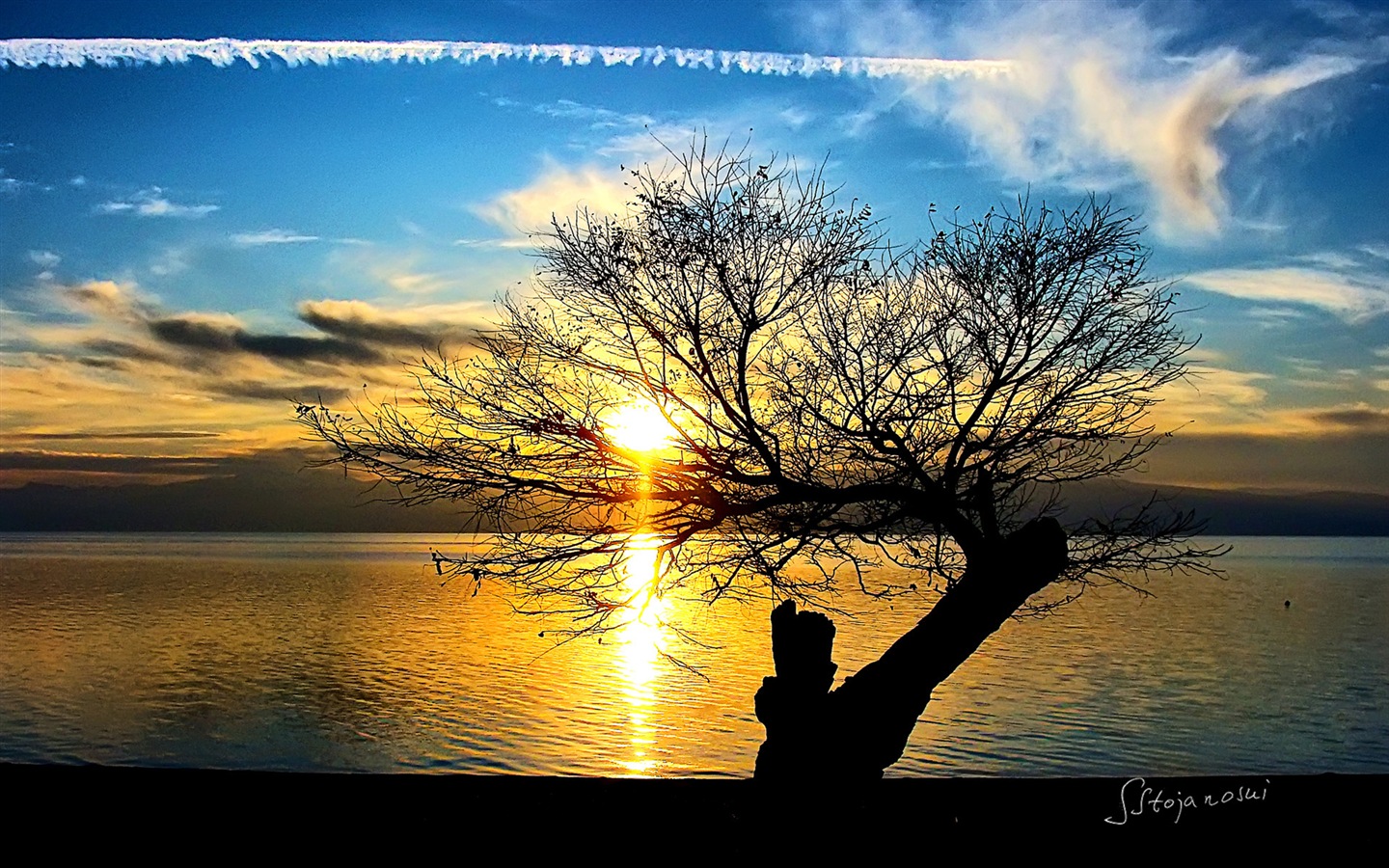 日落之后，奥赫里德湖，Windows 8 主题高清壁纸5 - 1440x900