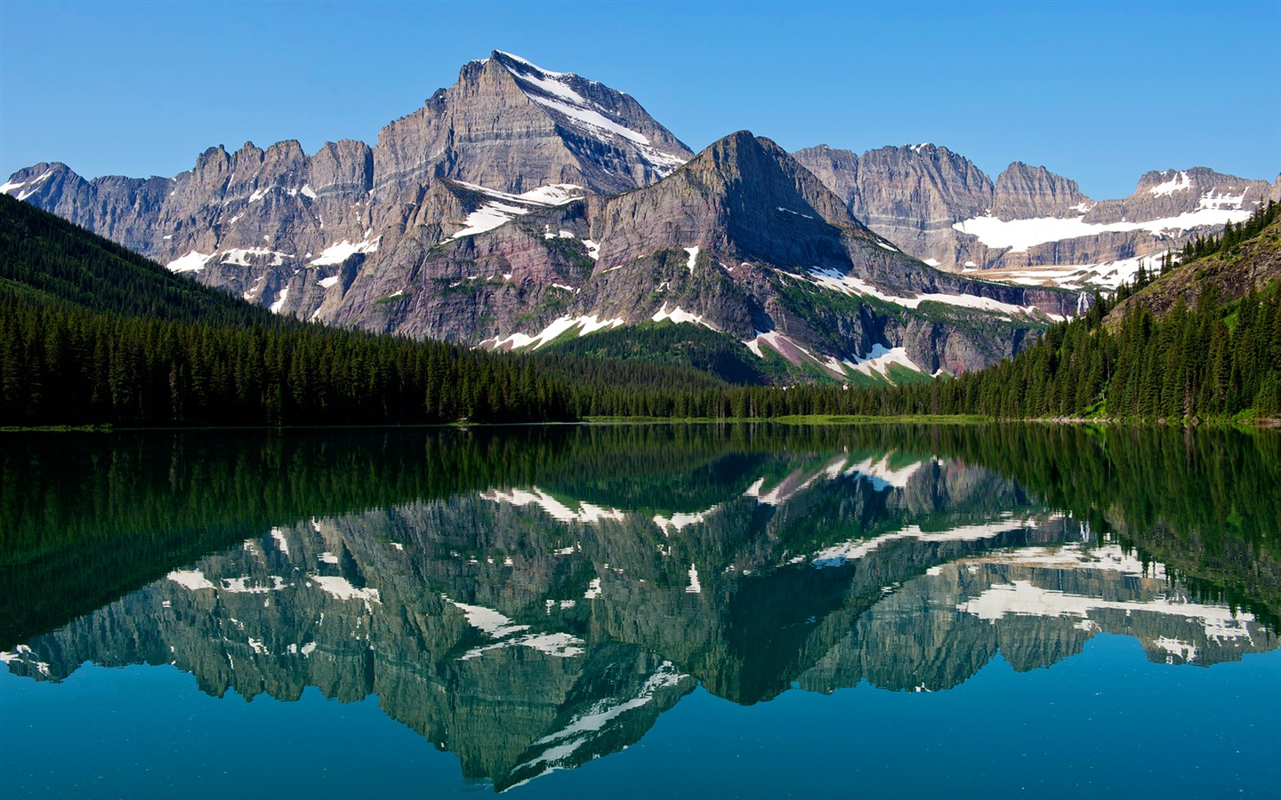 Lago tranquilo con la reflexión del agua, fondos de pantalla de Windows 8 HD #8 - 1440x900