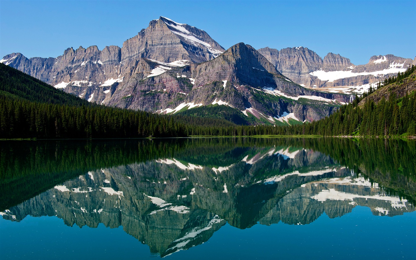 Lac calme avec la réflexion de l'eau, de Windows 8 fonds d'écran HD #8 - 1440x900