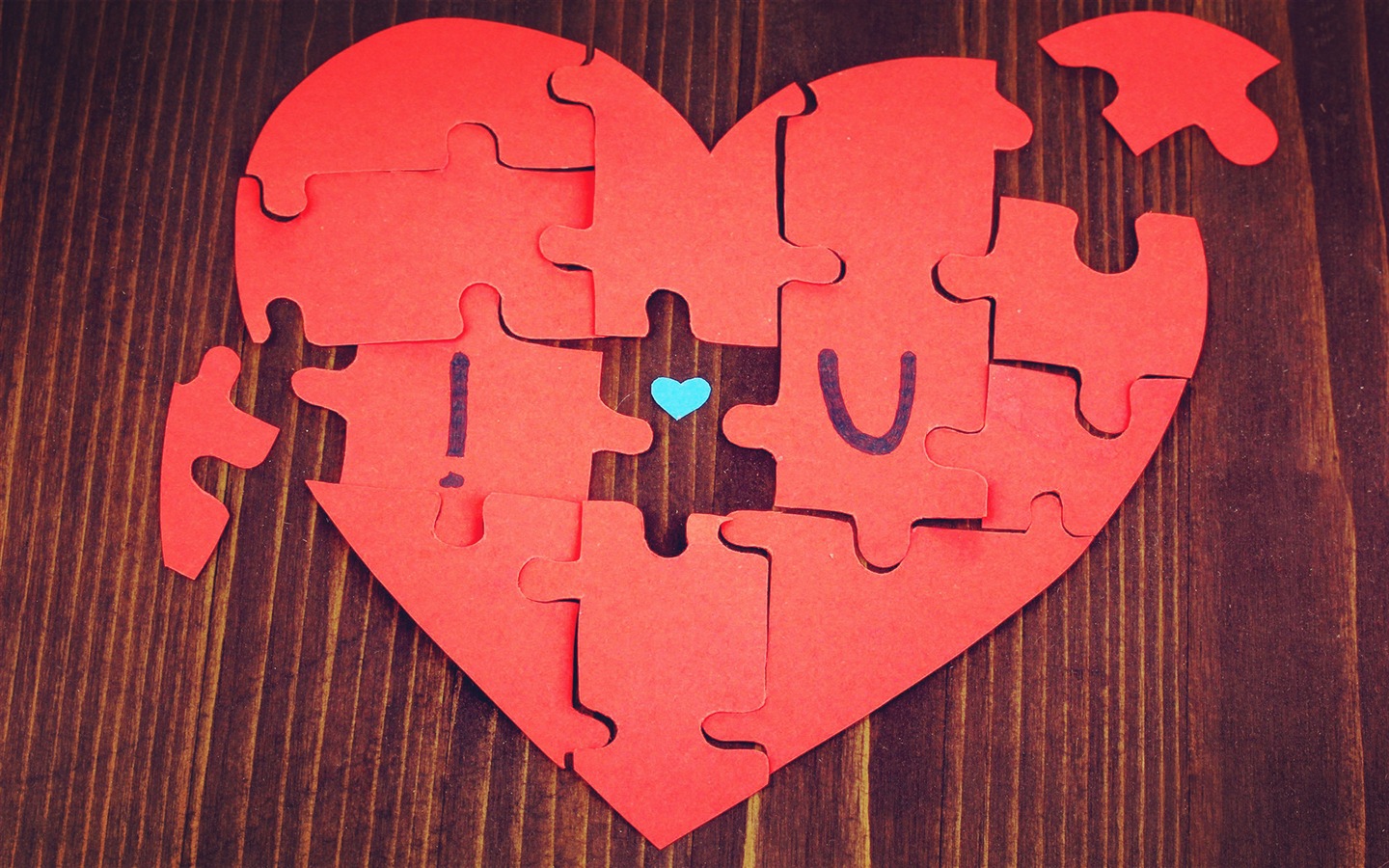 The theme of love, creative heart-shaped HD wallpapers #6 - 1440x900