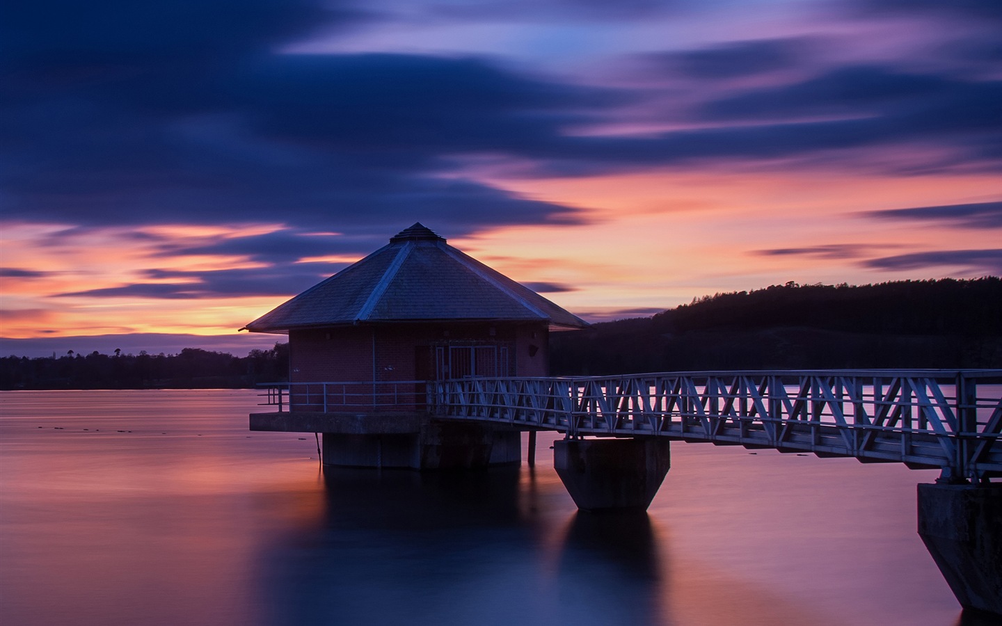 湖と遊歩道の夕暮れの景色のHD壁紙 #18 - 1440x900