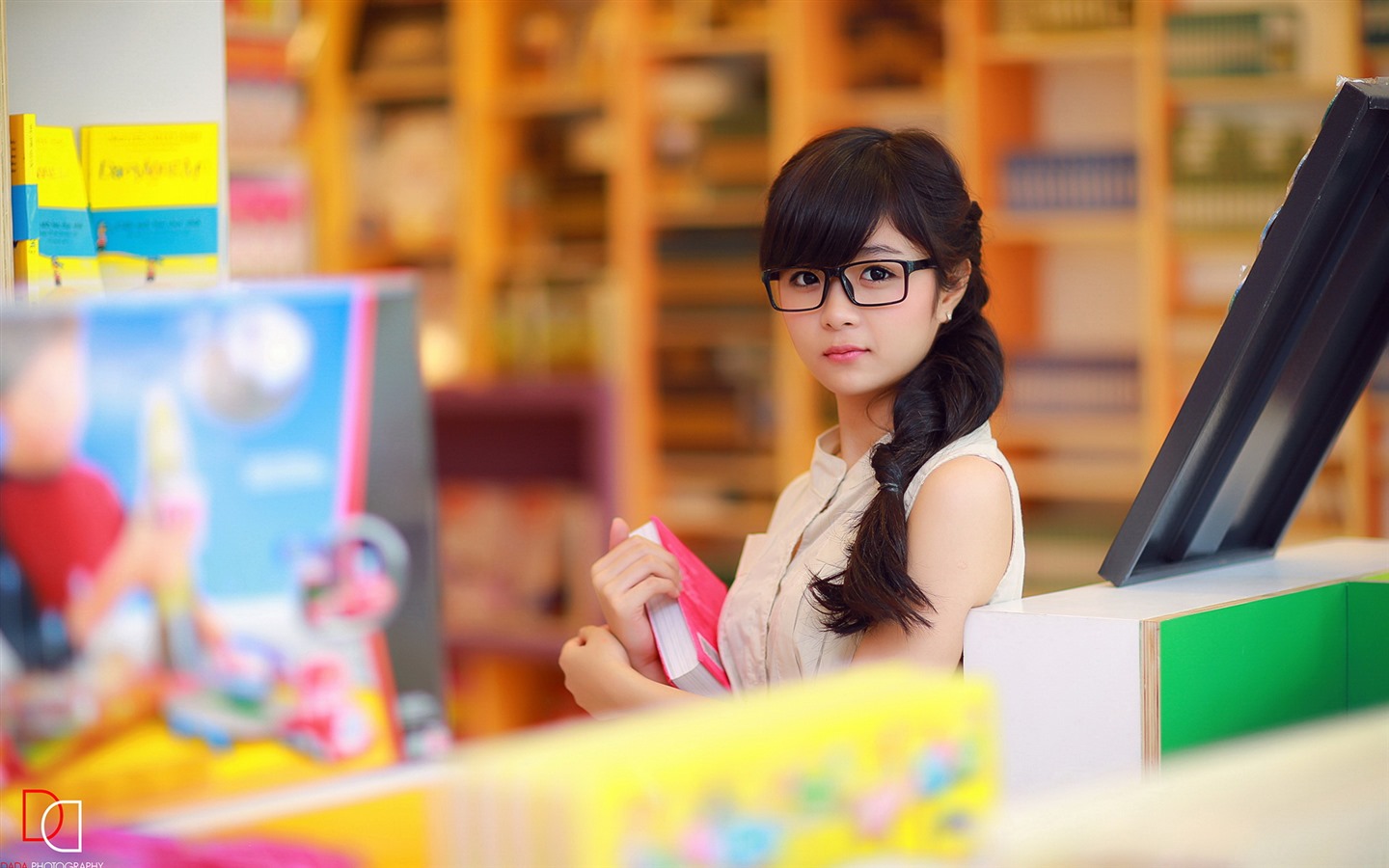 清纯可爱年轻的亚洲女孩 高清壁纸合集(三)25 - 1440x900