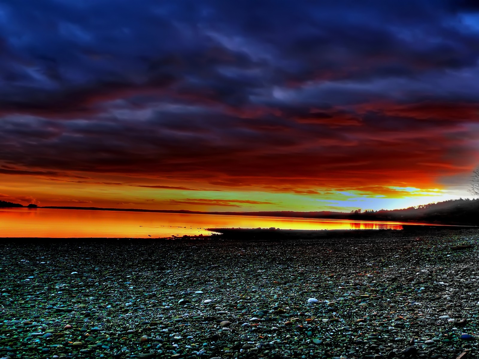 Widescreen Creative Wallpapers #4 - 1600x1200