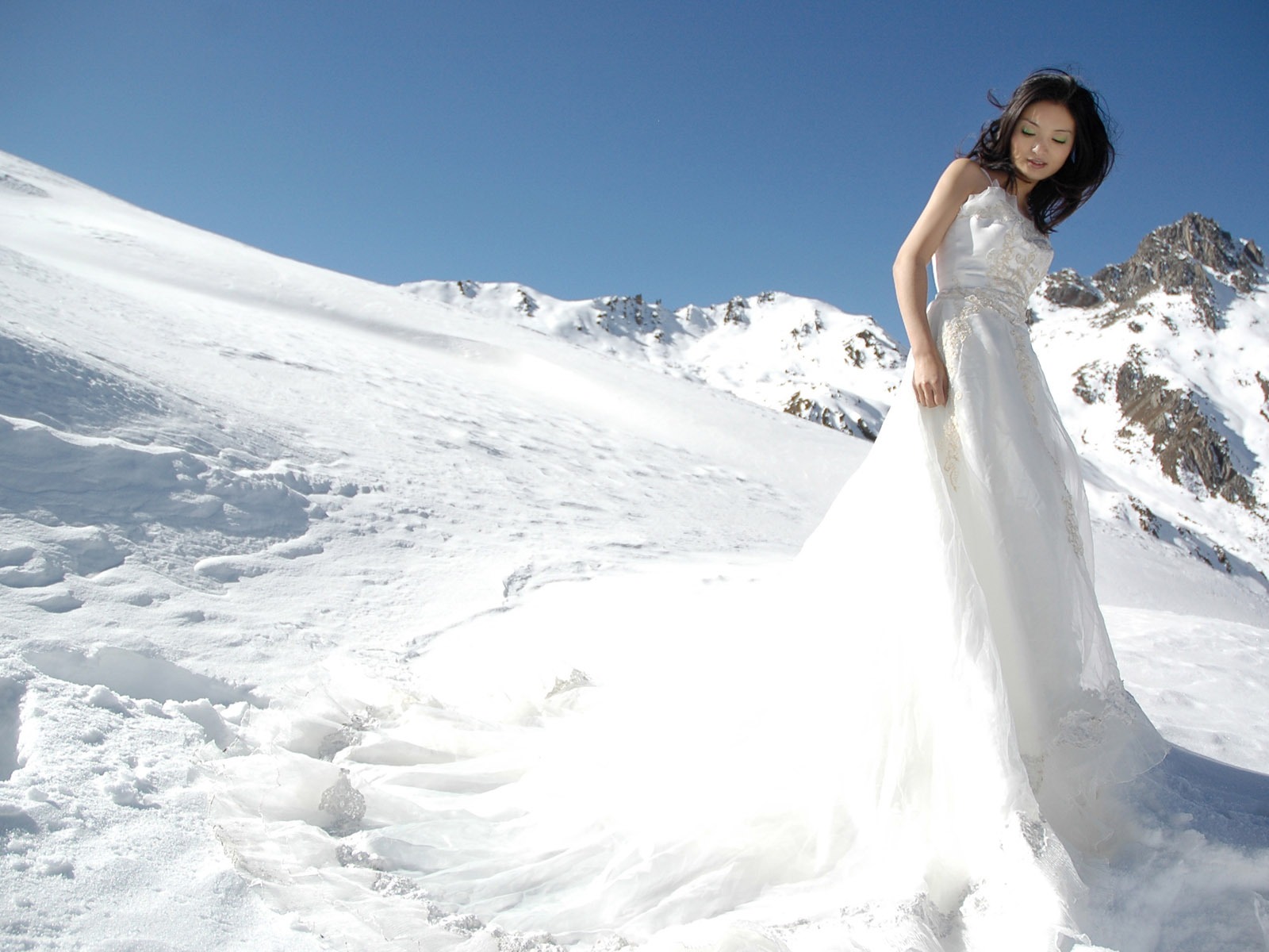 Beautiful Wedding Bride #4 - 1600x1200