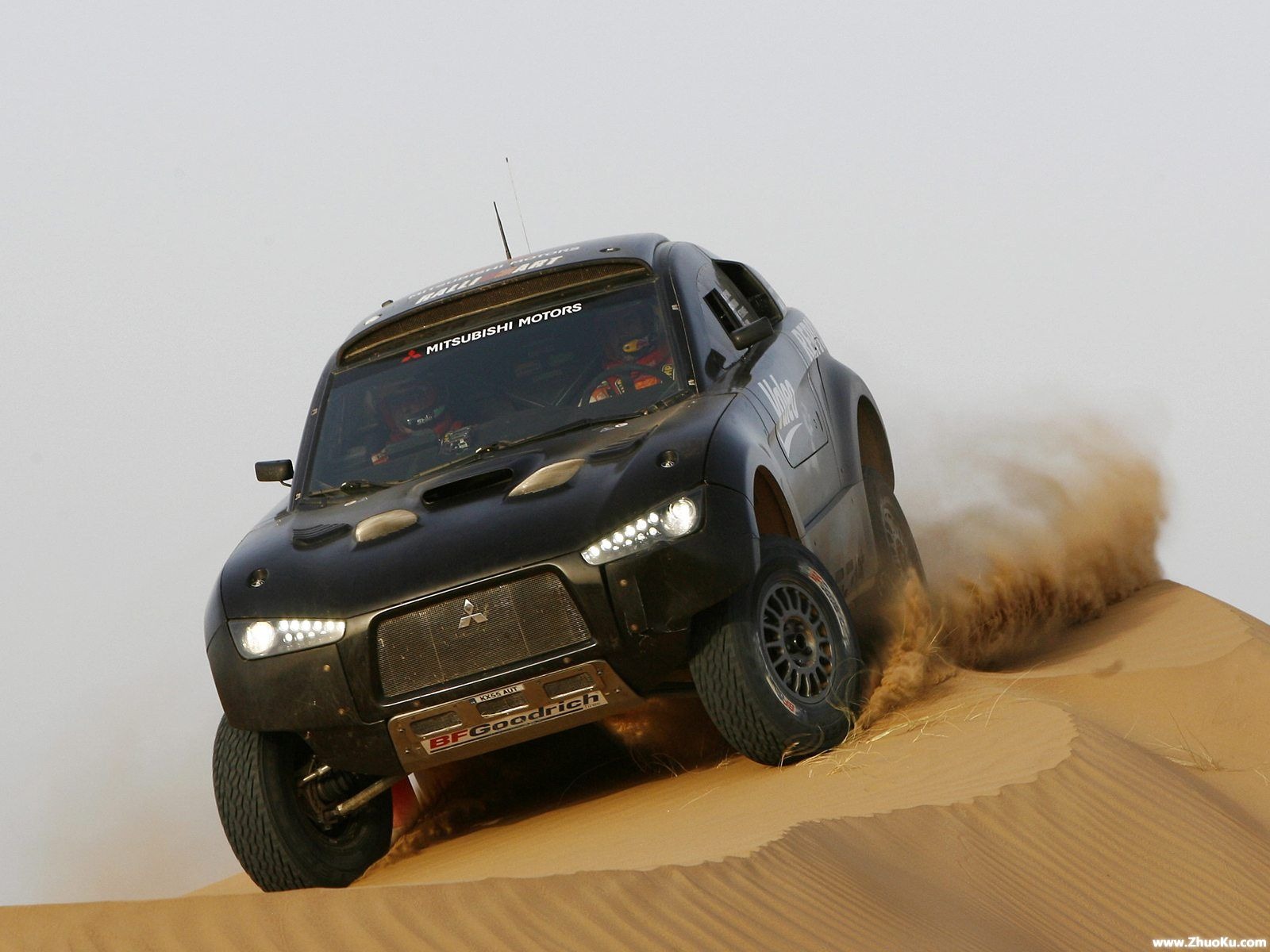 Mitsubishi Cool Car wallpaper #16 - 1600x1200