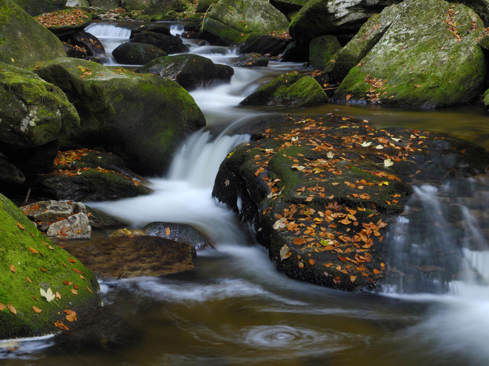 Water streams HD Wallpapers #13 - 1600x1200
