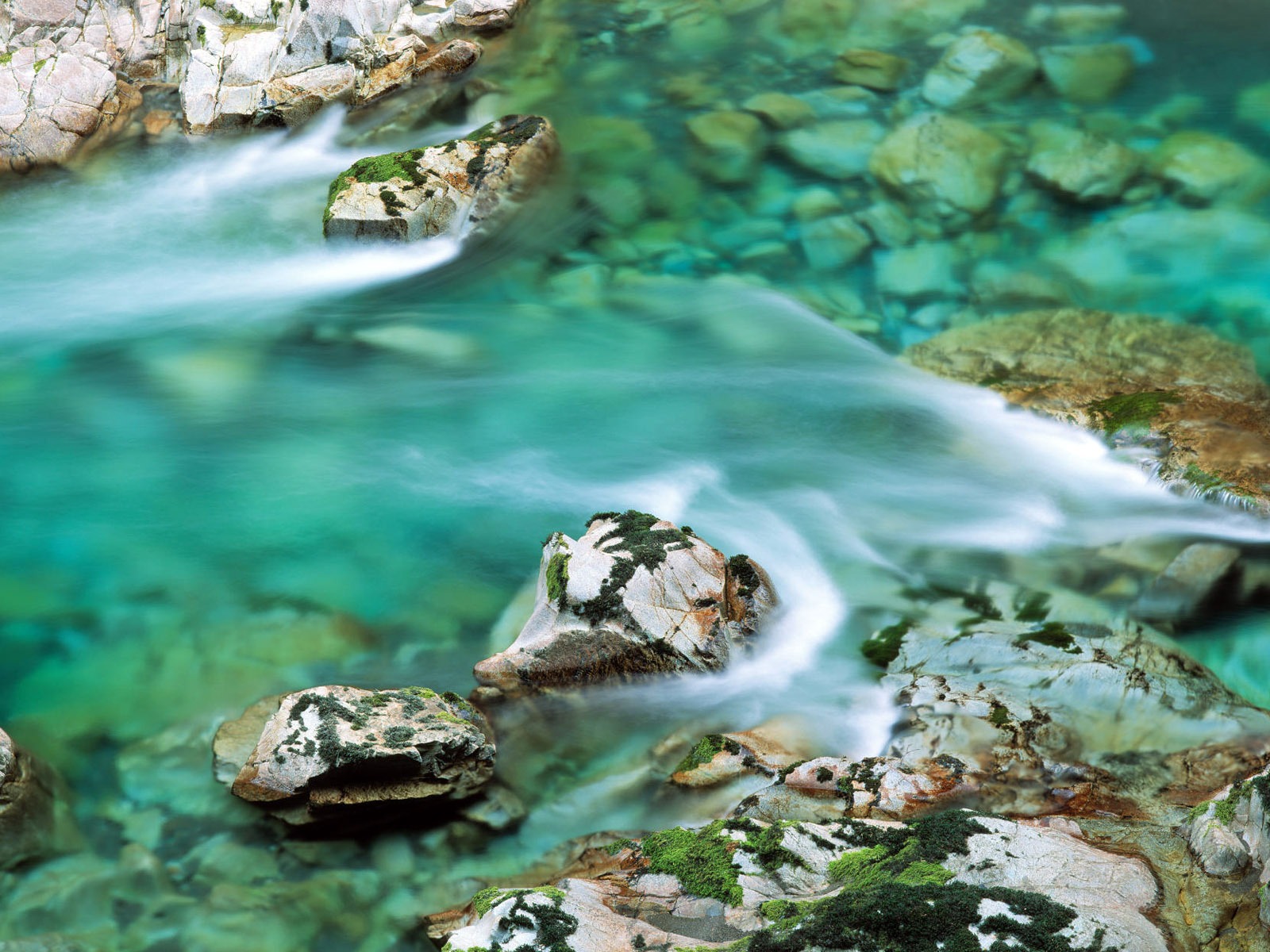 Water streams HD Wallpapers #37 - 1600x1200