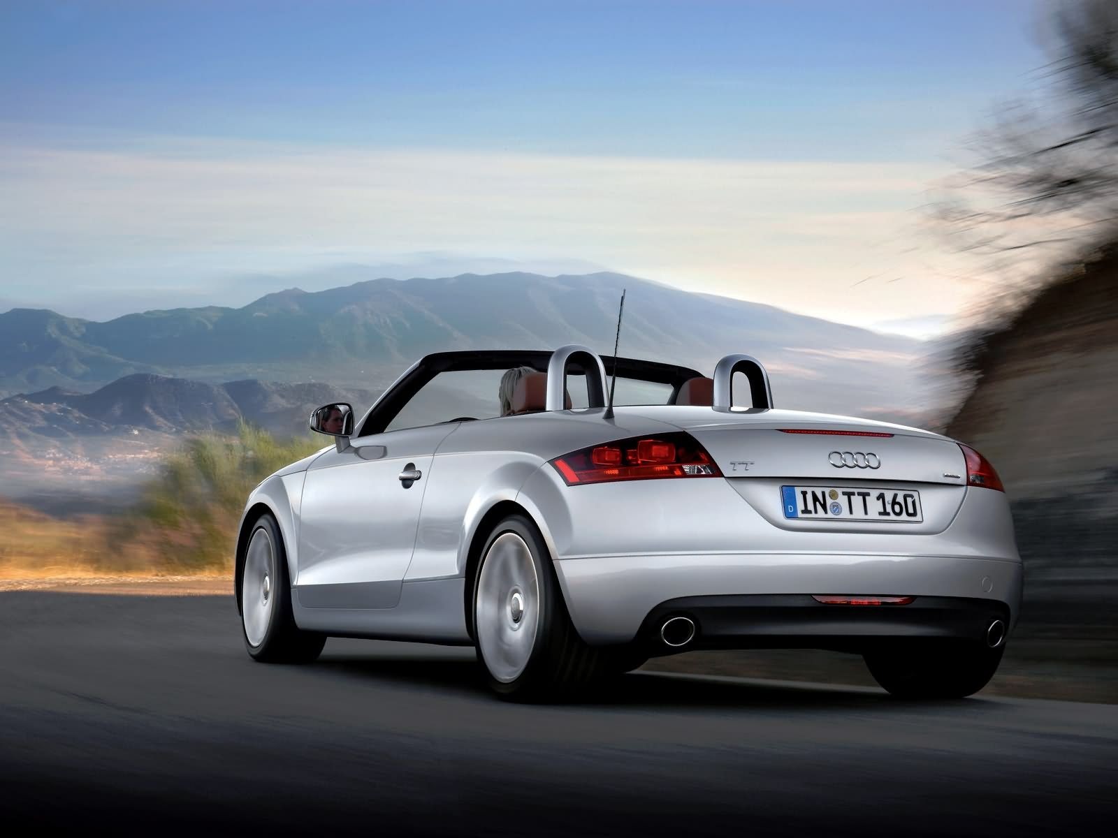 Audi TT Roadster 3.2 Quattro壁紙 #1 - 1600x1200