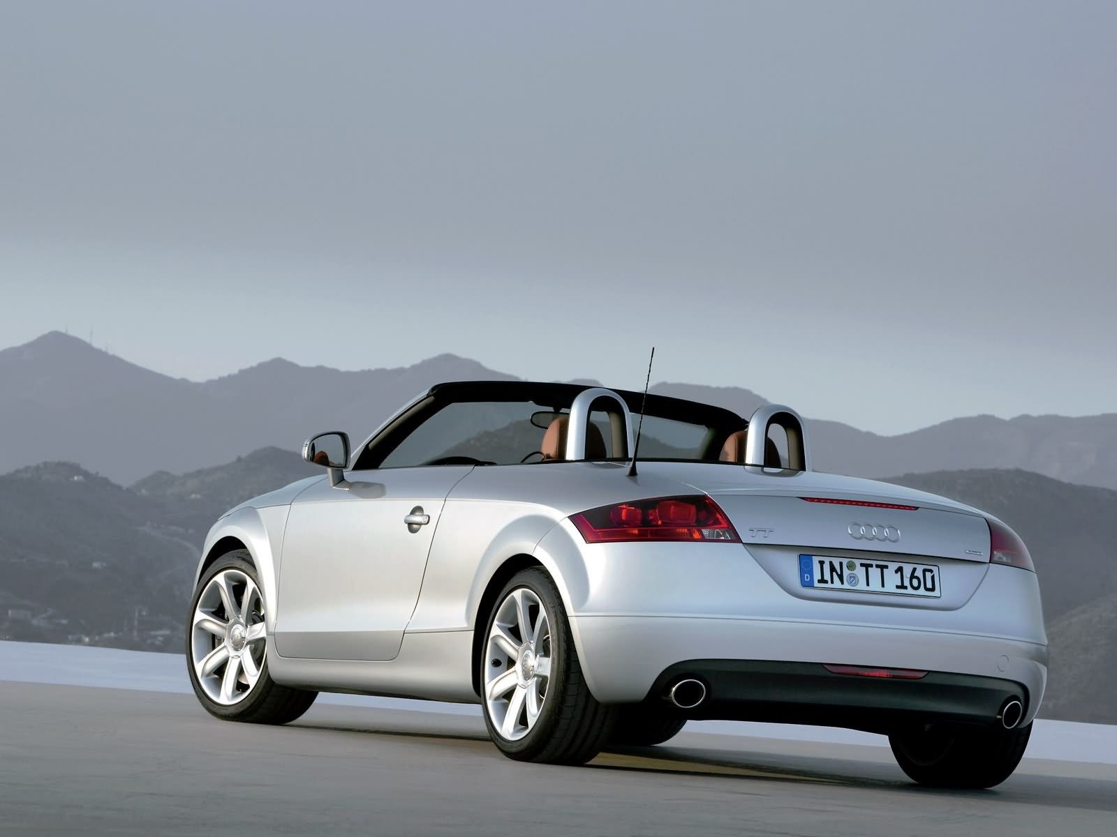 Audi TT Roadster 3.2 Quattro壁紙 #7 - 1600x1200