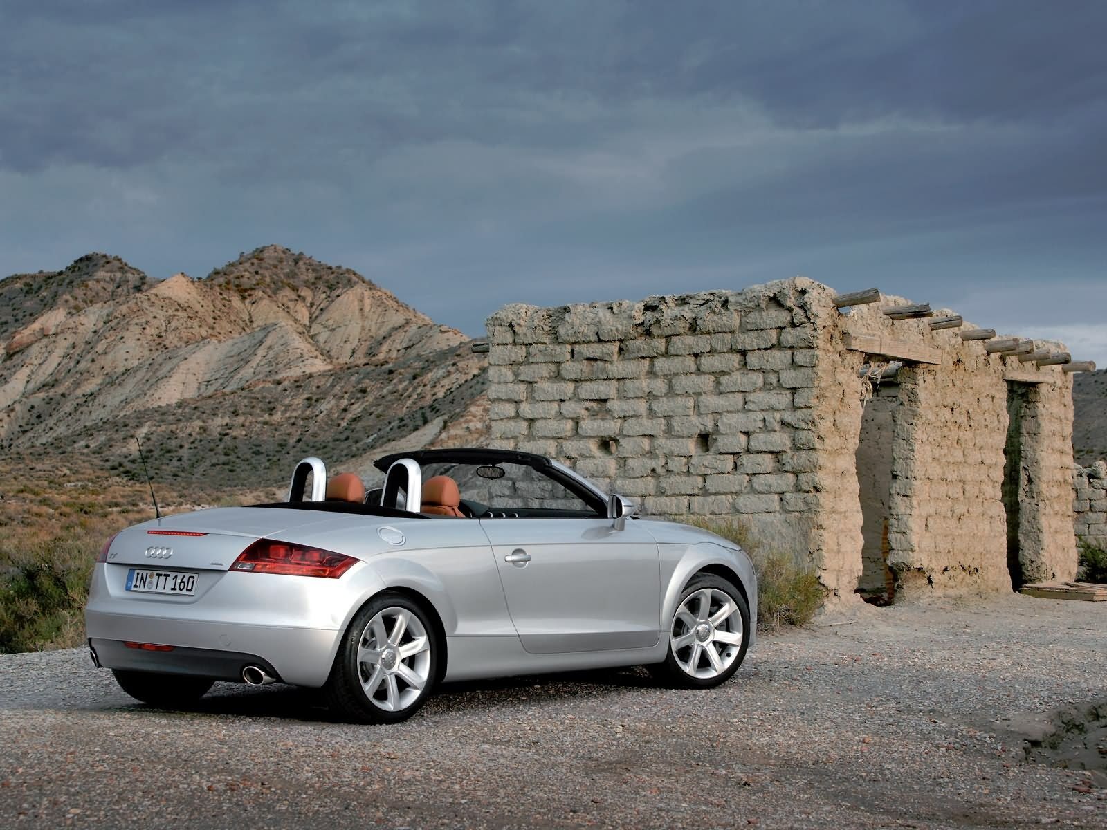 Audi TT Roadster 3.2 Quattro壁紙 #11 - 1600x1200