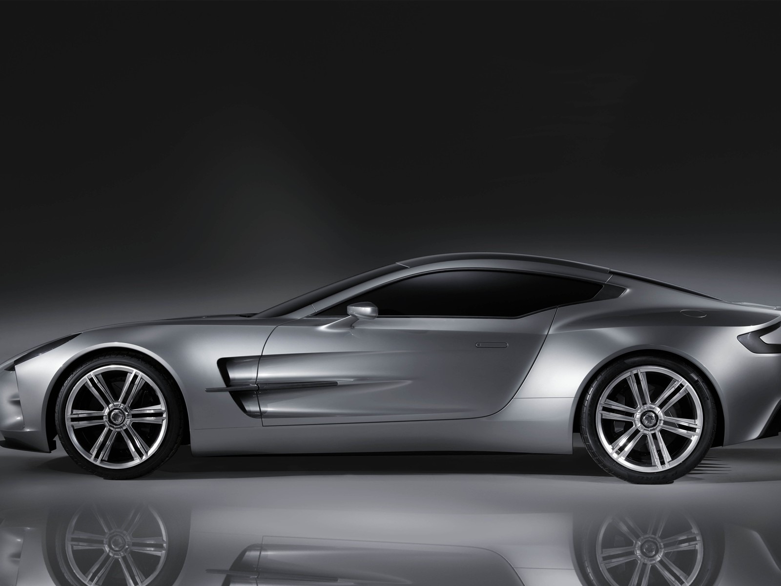 Fonds d'écran Aston Martin (1) #4 - 1600x1200