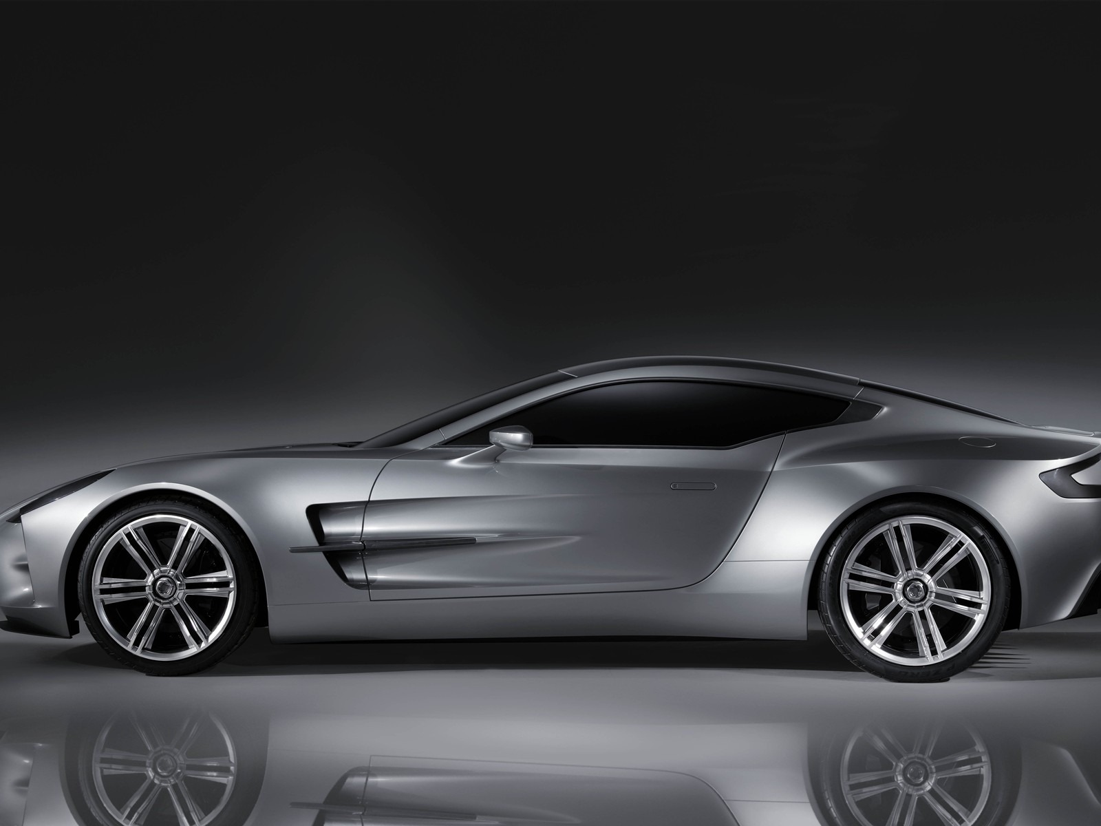Aston Martin 阿斯頓·馬丁 壁紙(一) #4 - 1600x1200