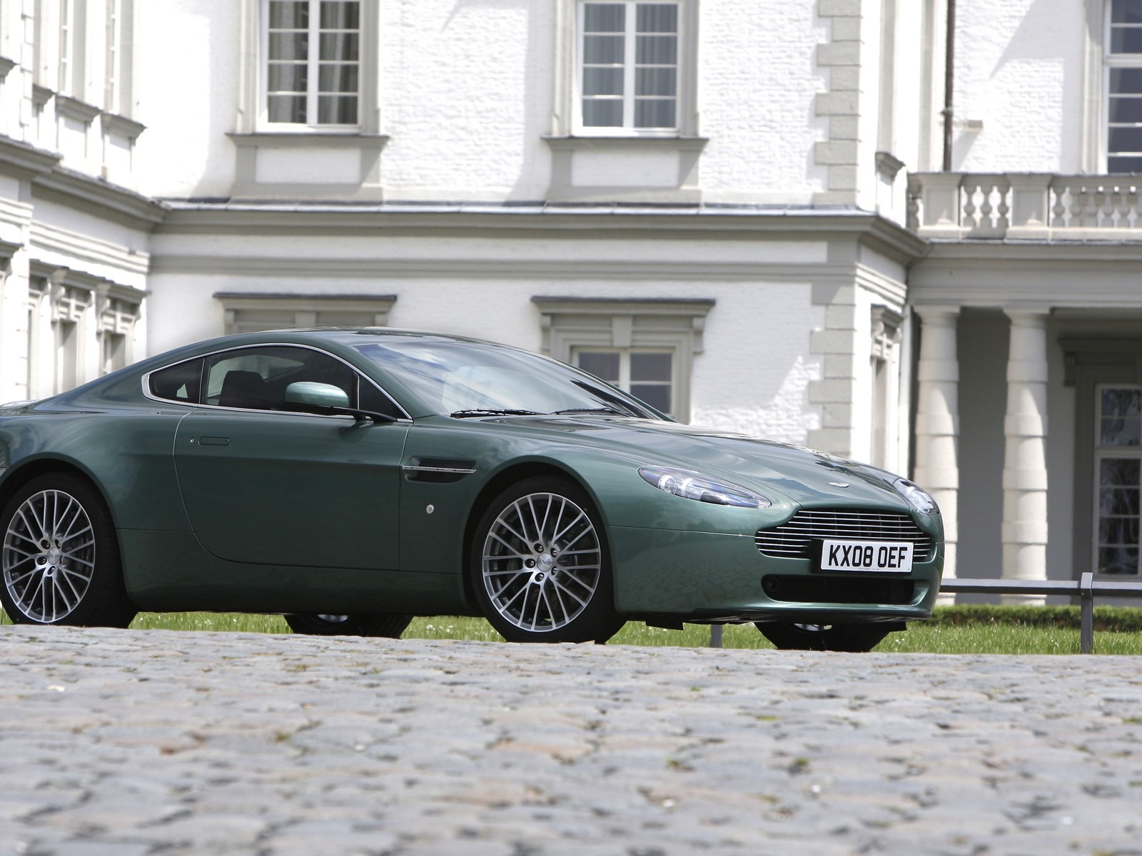 Aston Martin 阿斯頓·馬丁 壁紙(一) #10 - 1600x1200