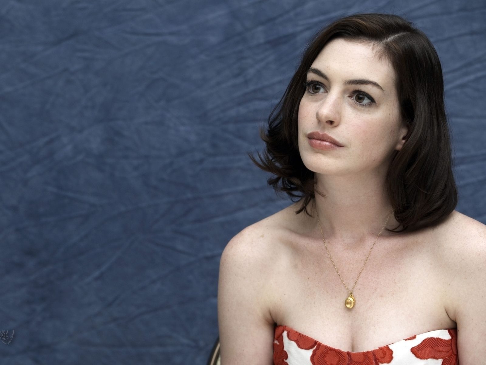 Anne Hathaway 安妮·海瑟薇美女壁紙 #4 - 1600x1200